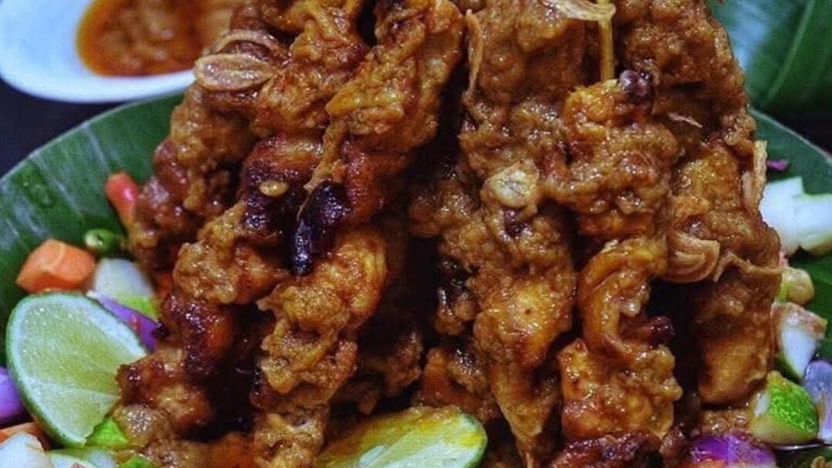 Sate Ayam Madura Bu Amy Said: Rasa yang Menggigit Jiwa di Jantung Cilacap